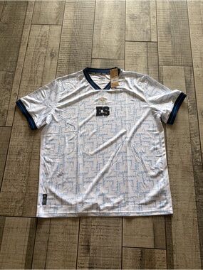 Umbro El Salvador Soccer Jersey White Blue XXL Officially Licensed